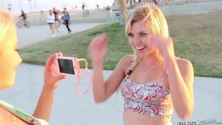 Tara Morgan és Mandy Armani forró leszbi szextapje