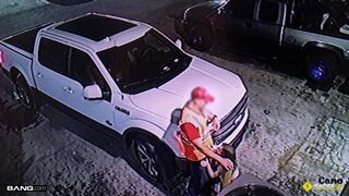 Az út menti világos szőke tinédzser spiné brutálisan meghágva a mentőszolgálat fickója által
