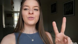 Nyerd meg az ingyenes privát élő show-t! gyors légyott a mosogató ellen a finom napsugarak között