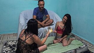 A házastársam látni akarta, ahogy a kurvája először kapja hátsó bejáratba
