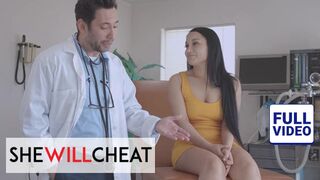 She Will Cheat: Gabi Paltrova Bűbájos Dokija Tudja, Hogy Nem Gyógyszerre, Hanem Durva Szexre Vágyik