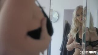 Bazinagy Cicis Szöszi Milf Mélytorok Akcióban a Cherry Pimps Csatornán